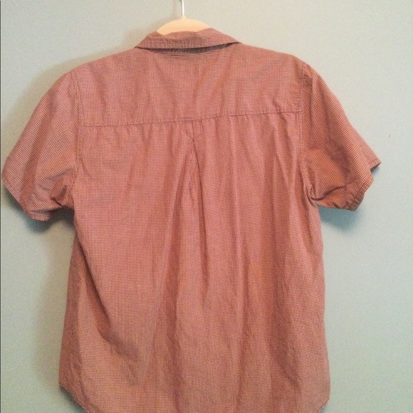 Short sleeve Lee button up blouse. - Picture 2 of 4